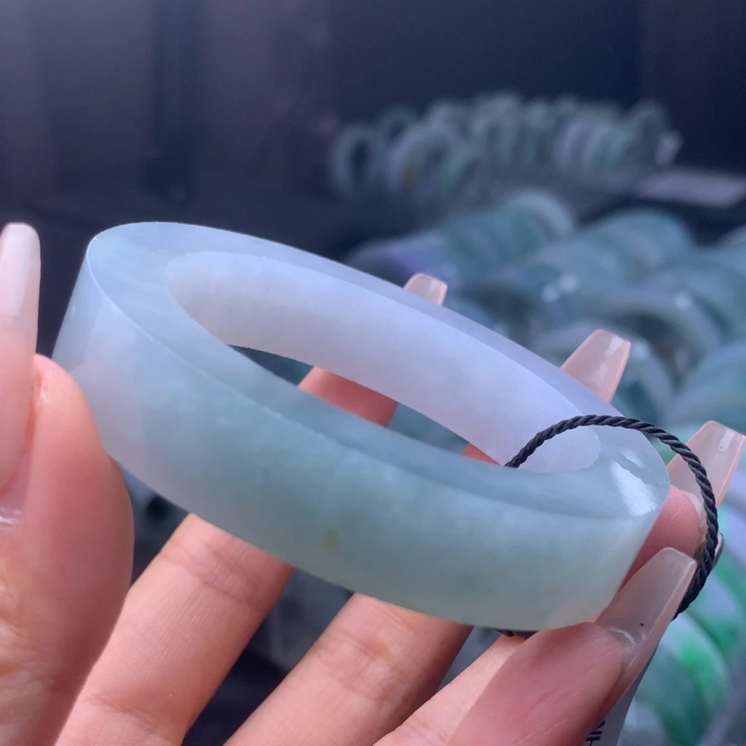 定制翡翠未镶嵌51-53贵妃半山水