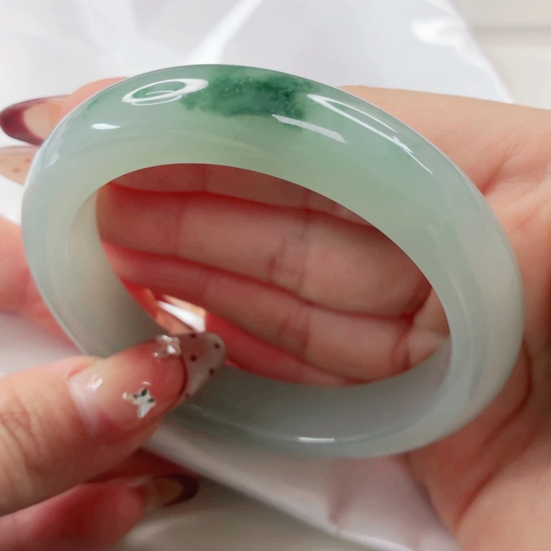 翡翠未镶嵌手镯56x600