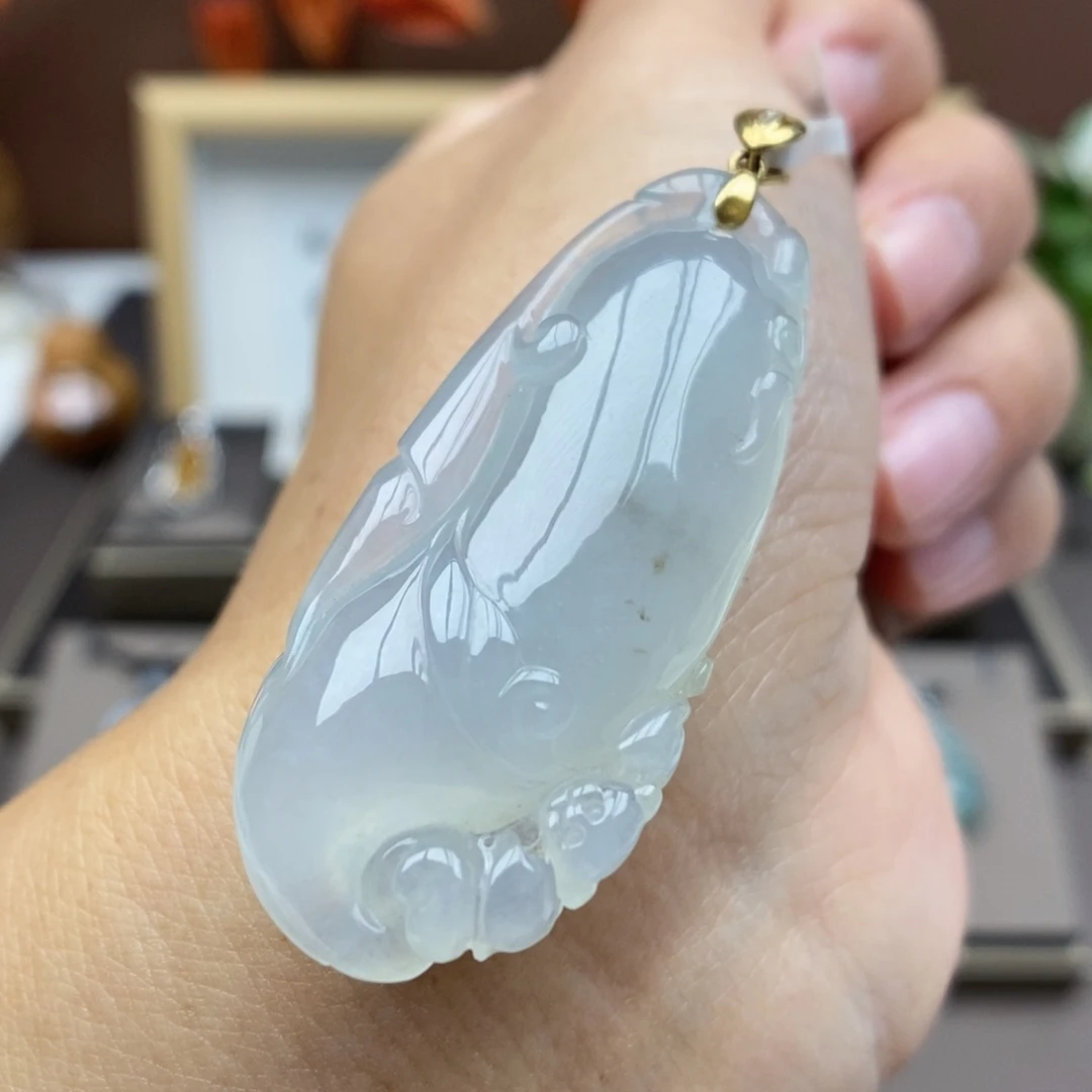 【闪购商品】颈饰18K金镶嵌翡翠54