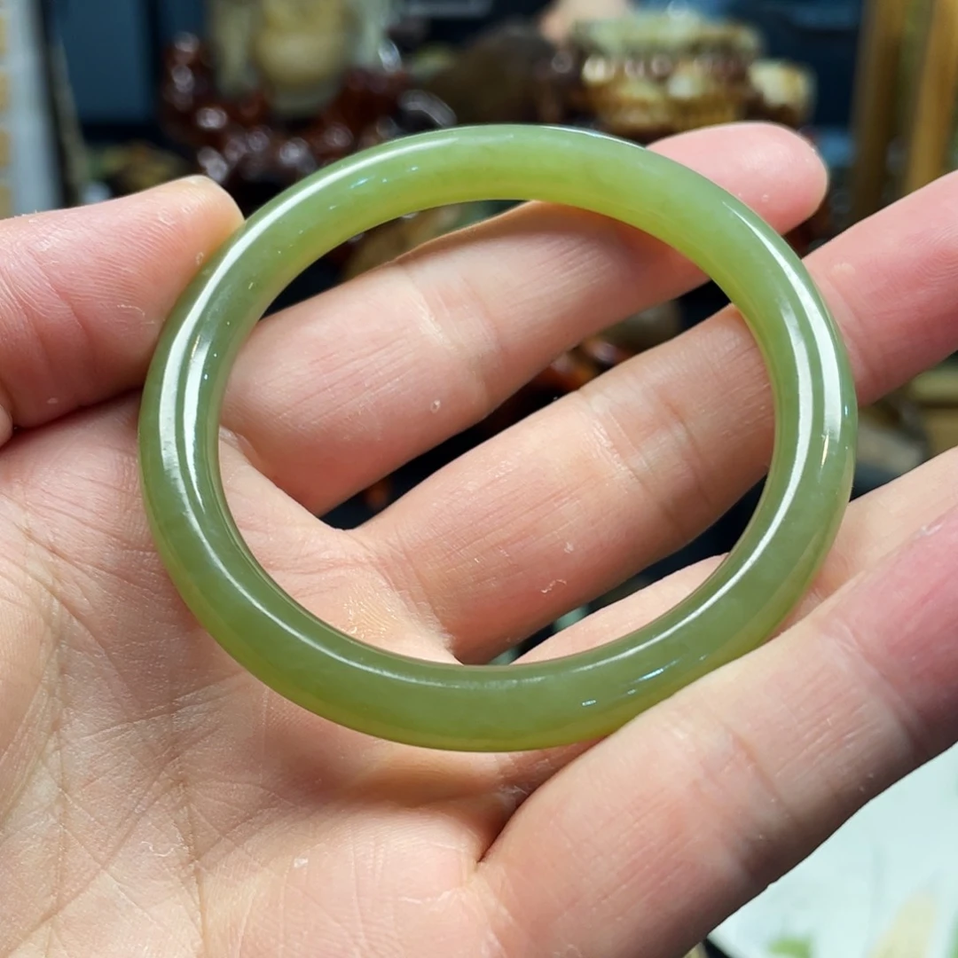 岫岩老玉（透闪石质玉）未镶嵌颈饰