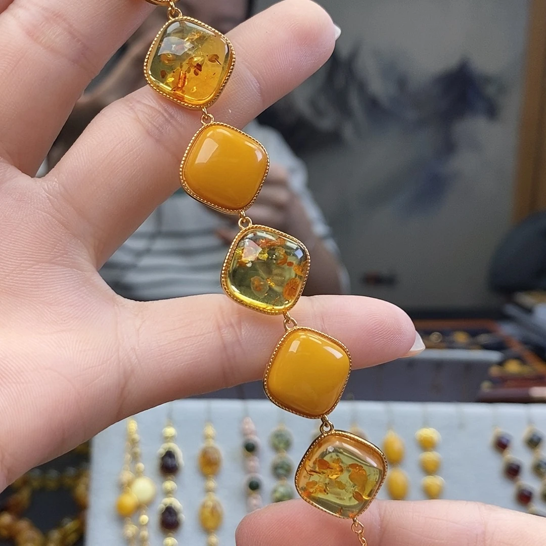 琥珀未镶嵌裸石成品