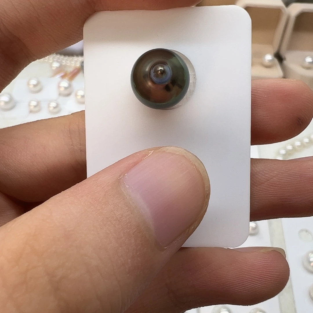 乔***理未镶嵌淡水珍珠裸珠