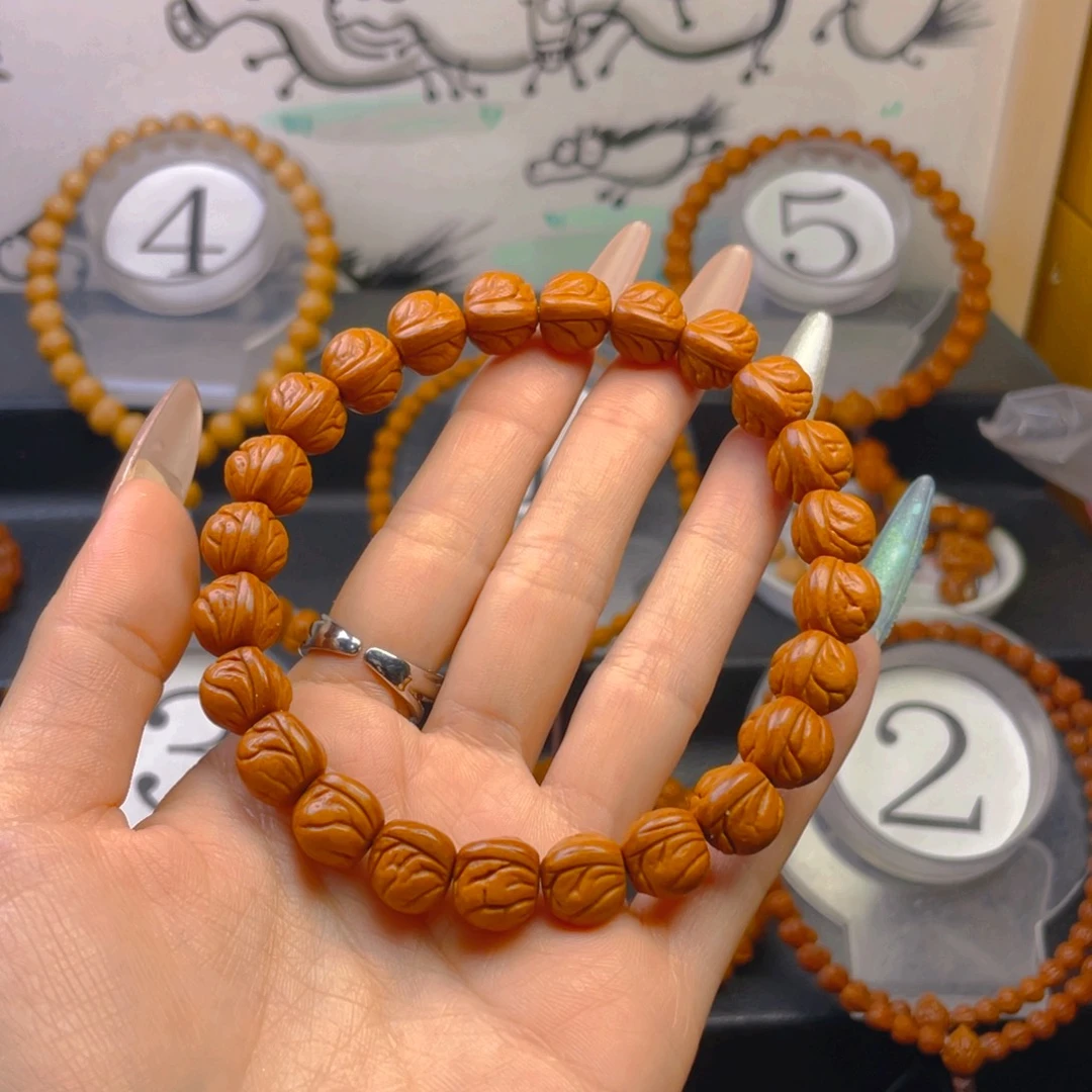 陆***舟桃核吊坠1.1111111111