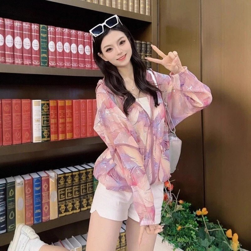 宽松休闲2025年夏季新款时尚洋气宽松显瘦减龄薄款连帽防晒衣外套