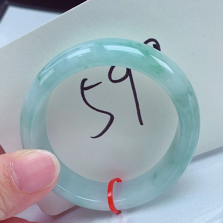 翡翠未镶嵌手镯（贵妃镯）翡翠