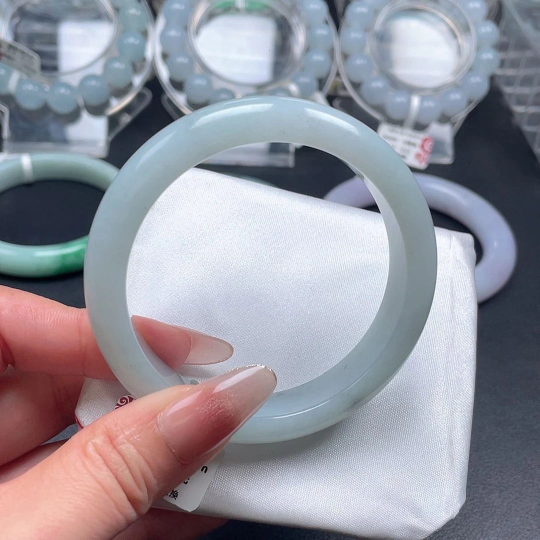 翡翠未镶嵌手镯042