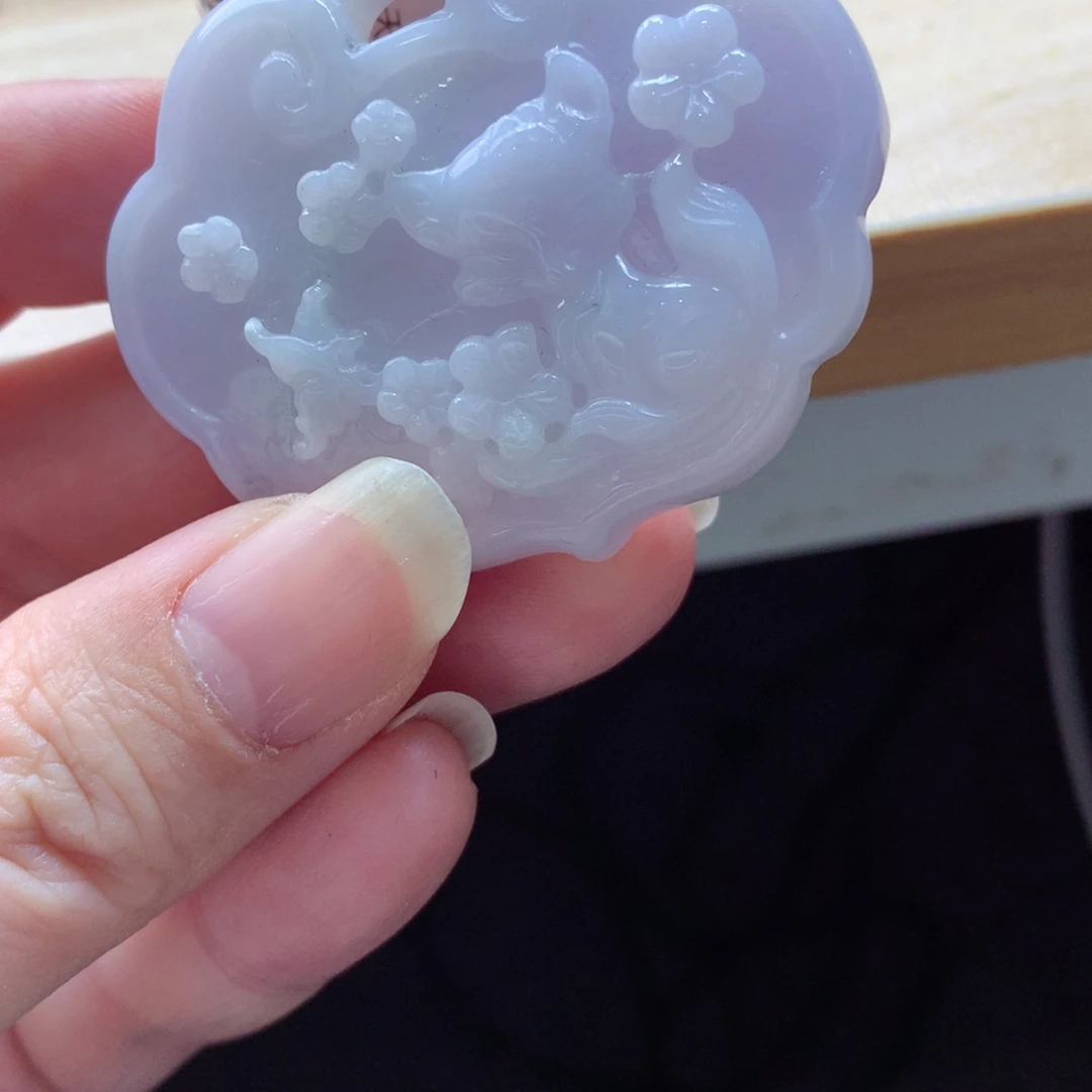 翡翠颈饰未镶嵌吊坠