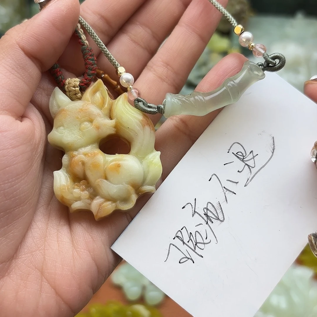 蛇纹石玉合金颈饰