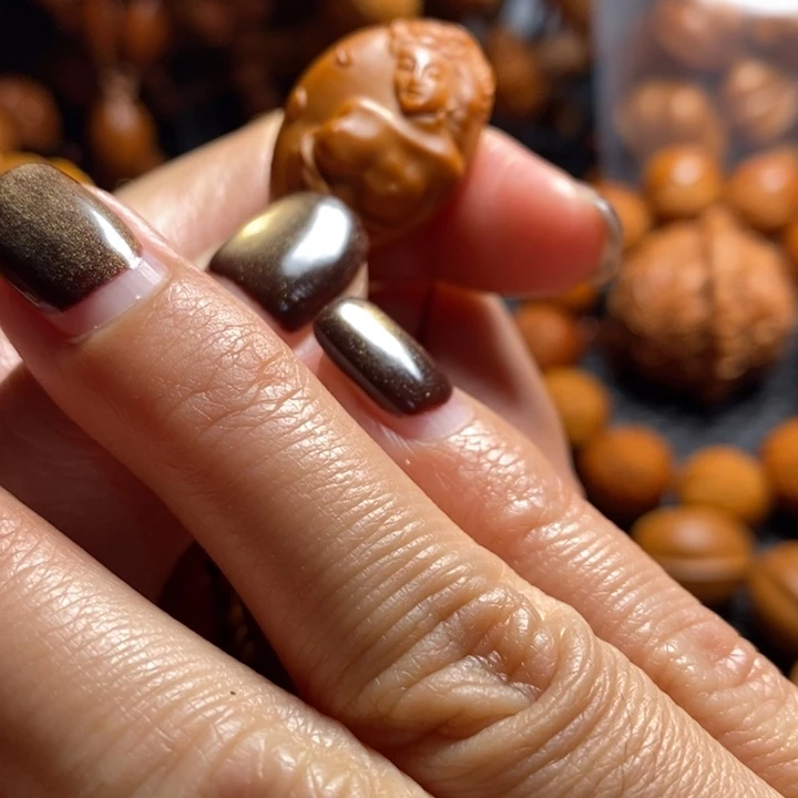 吊坠橄榄核生命美女