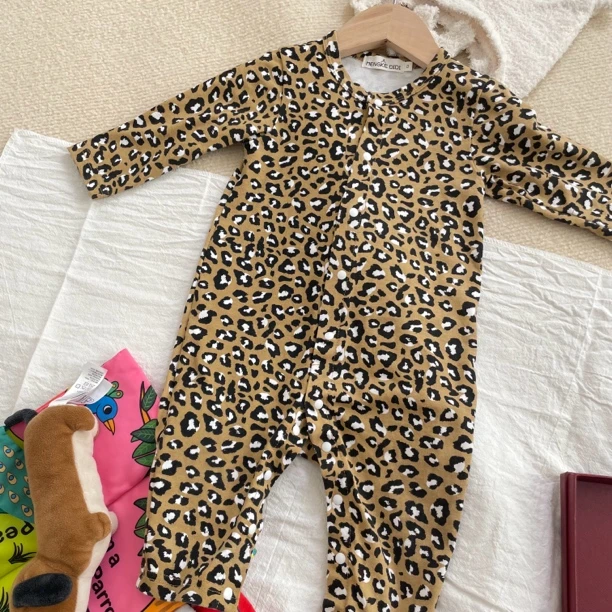 【豹纹先生】宝宝婴儿洋气豹纹长爬幼童春秋长袖连体衣开档爬服儿童