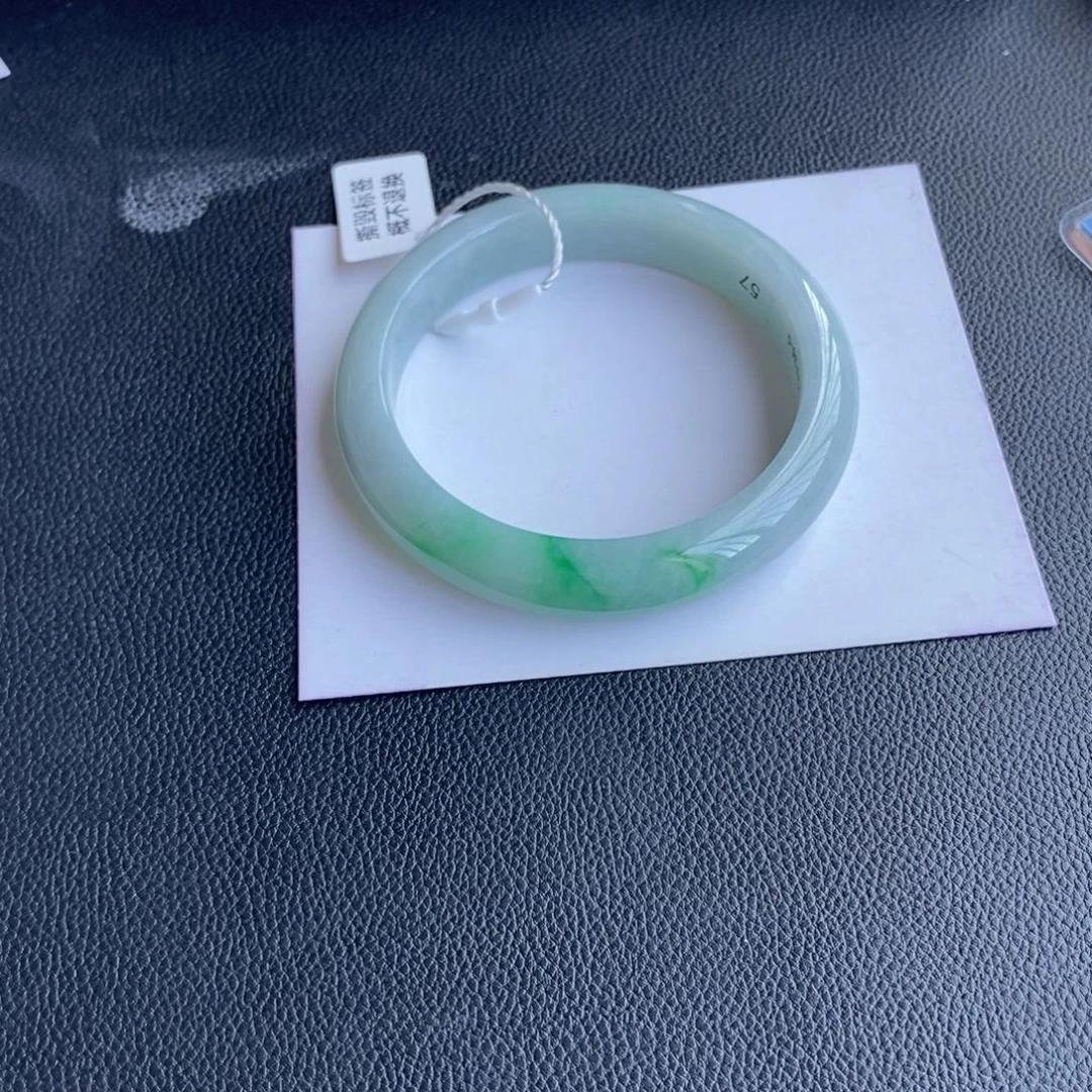 迪***奶翡翠未镶嵌手镯圈口58