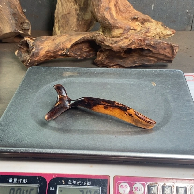 【闪购商品】黄花梨/降香黄檀老****）