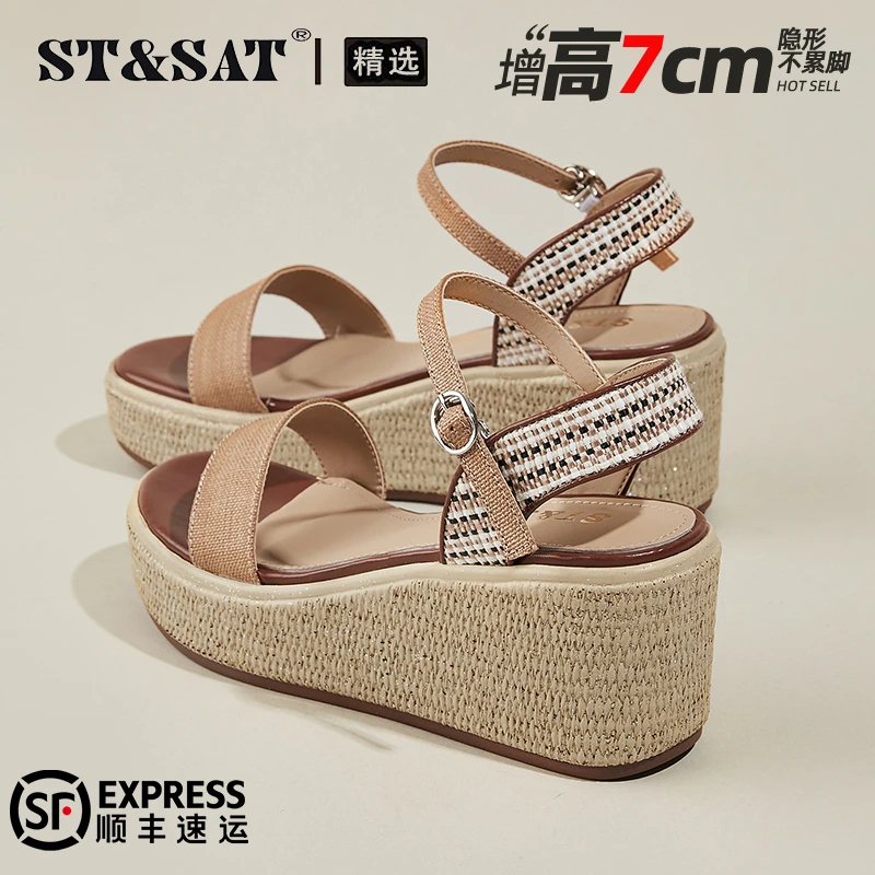 星期六女鞋坡跟一字带凉鞋2025秋季配裙子露趾增高透气罗马凉鞋子