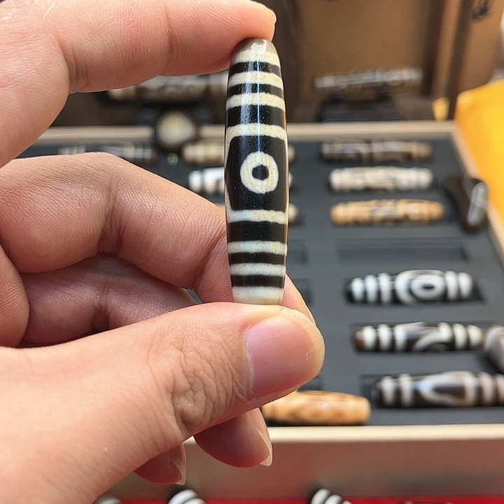 【闪购商品】玛瑙吊坠未镶嵌多***?