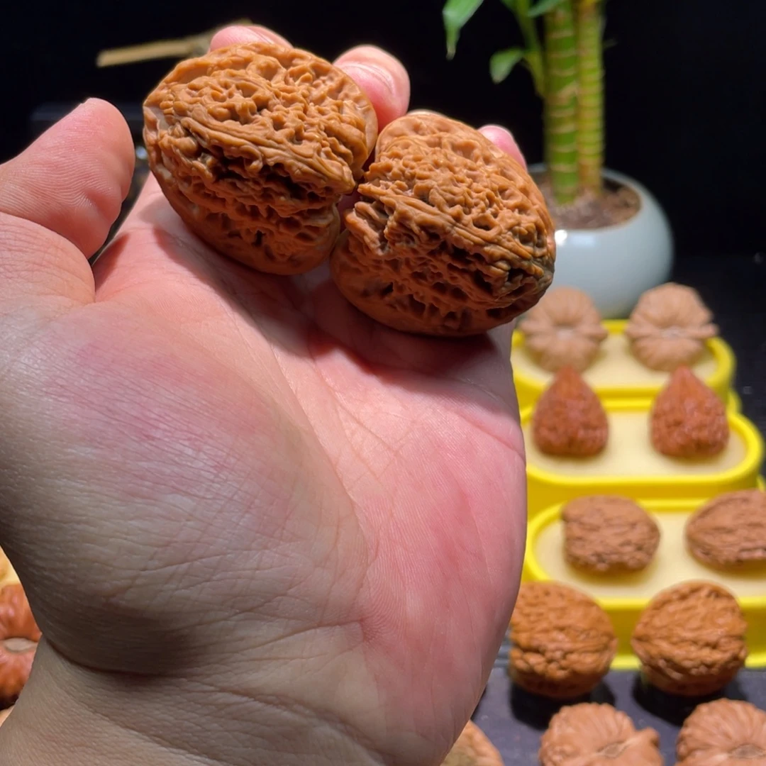 把件文玩核桃42全品50克正尖大高炮