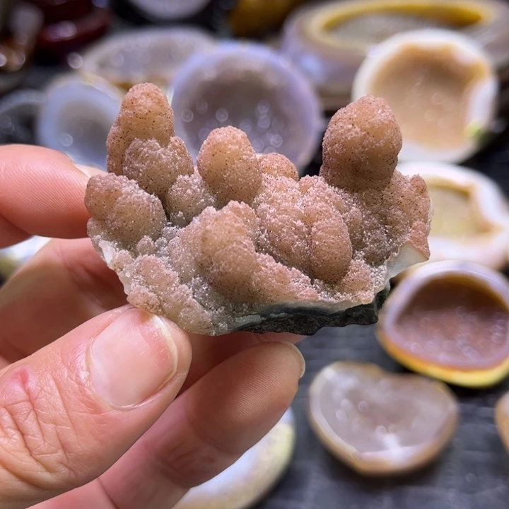 未镶嵌水晶珠宝半成品