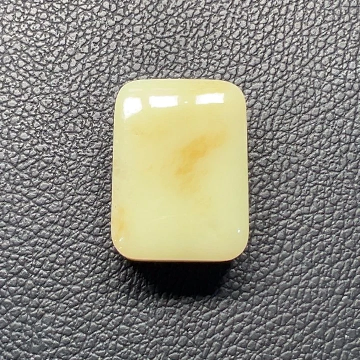 恒***宇和田玉未镶嵌颈饰