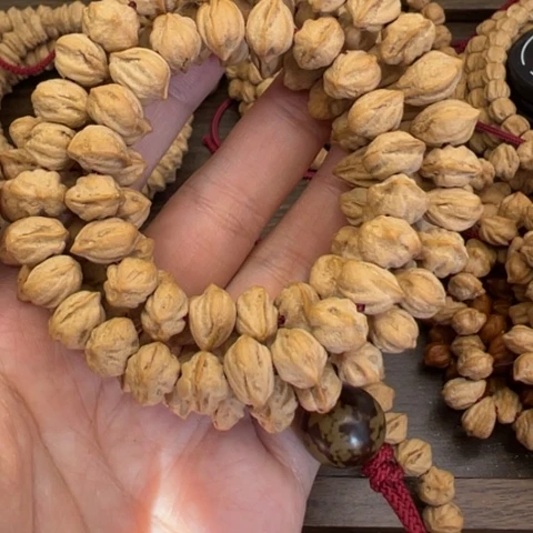 【闪购商品】吊坠柏香籽/百香籽矛*