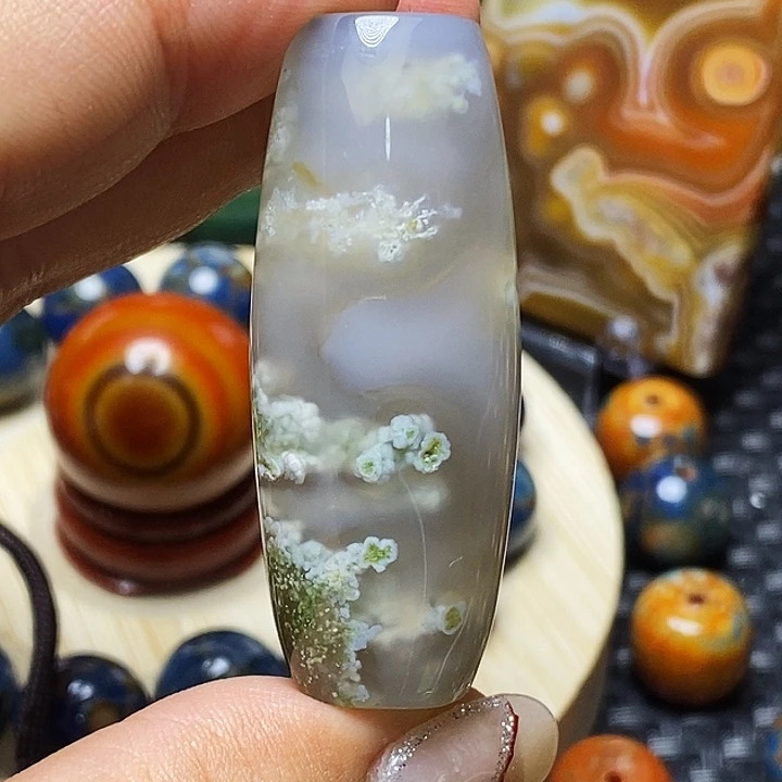 飞***空玛瑙/玉髓未镶嵌颈饰