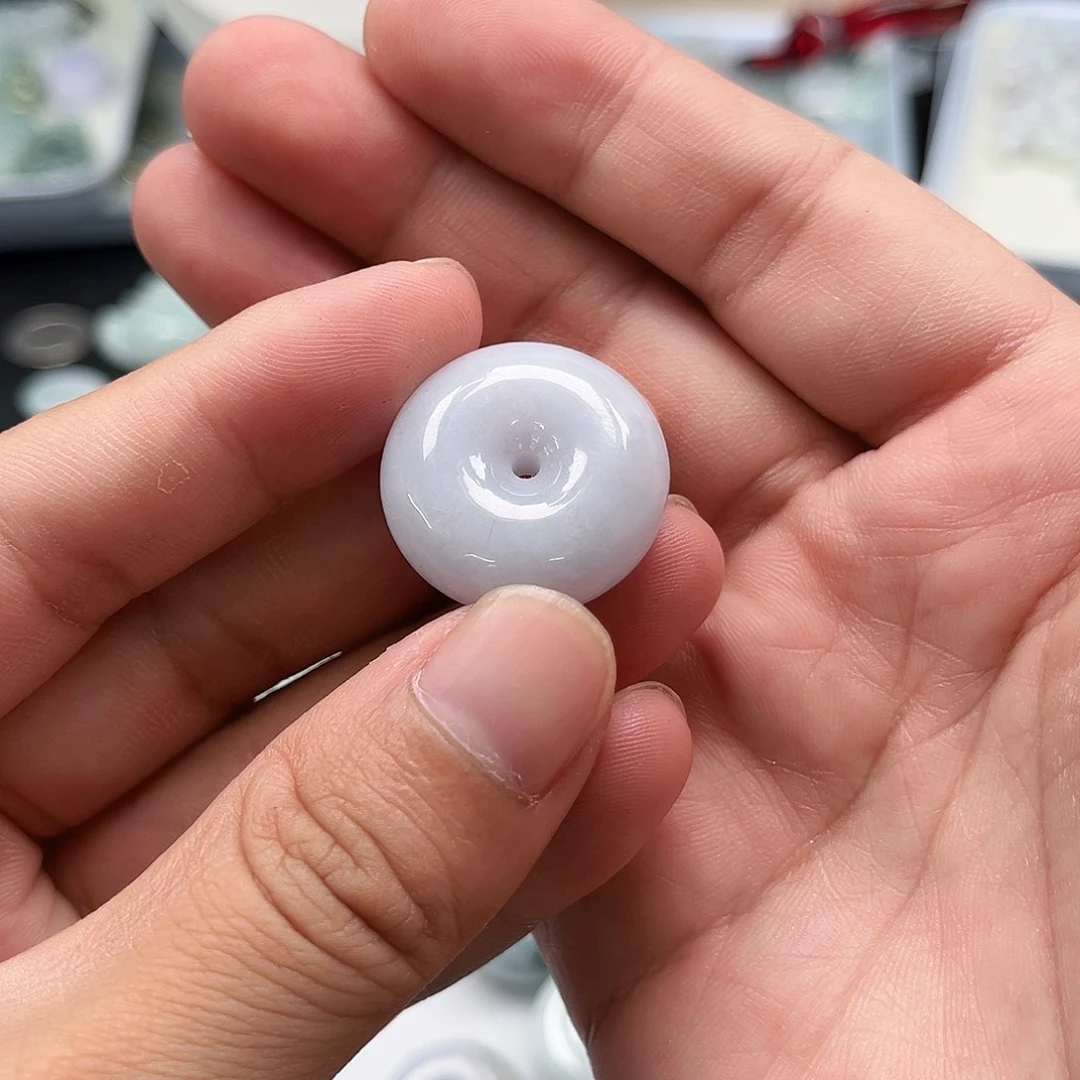 萍***萍翡翠未镶嵌颈饰天然翡翠A货