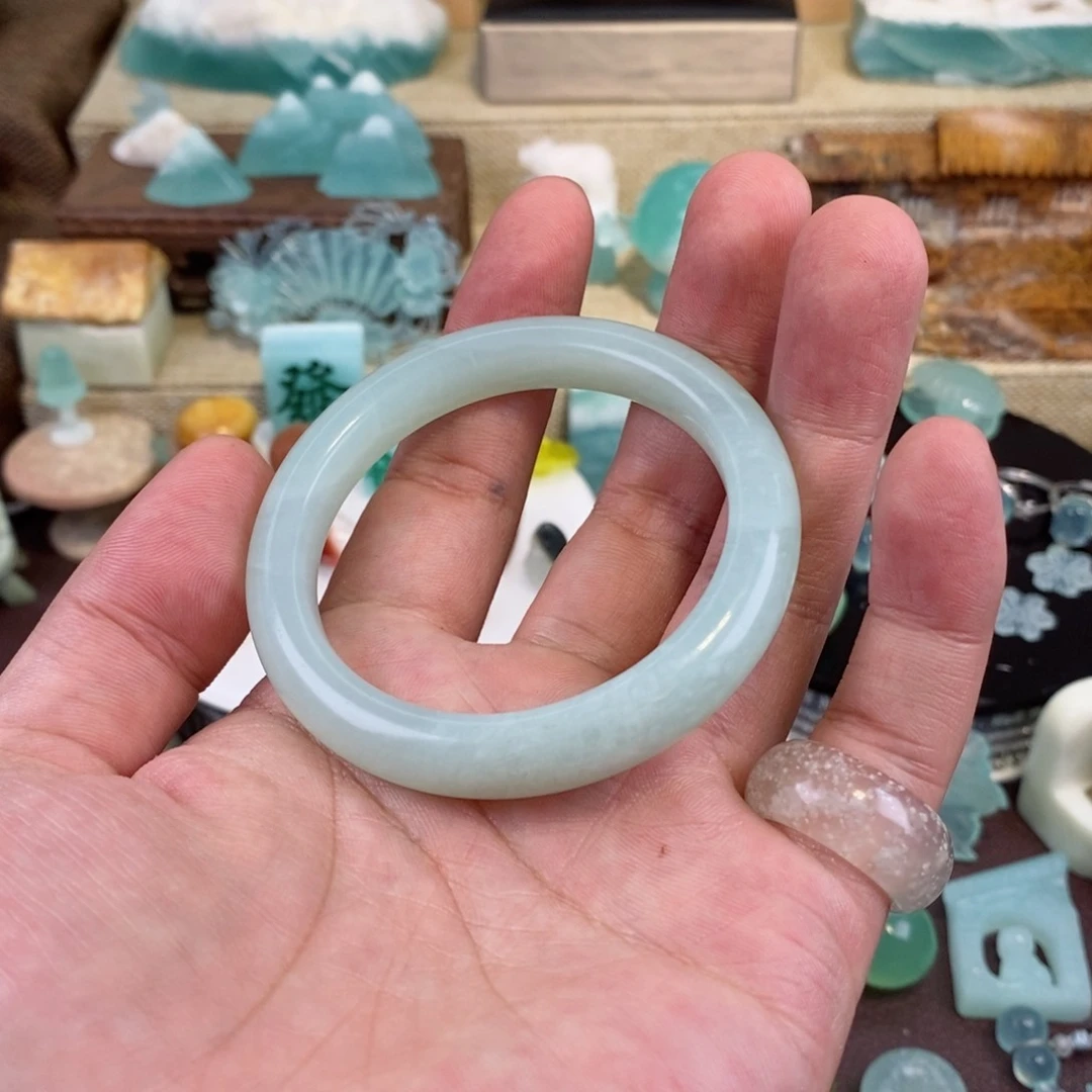 合金蛇纹石玉颈饰