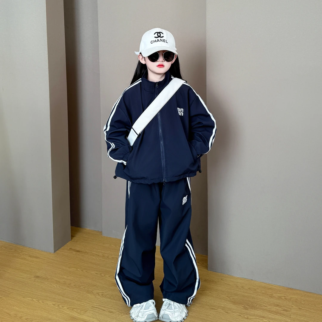 女童2025新款春秋季运动风洋气休闲韩系拼色冲锋衣花边裤两件套潮