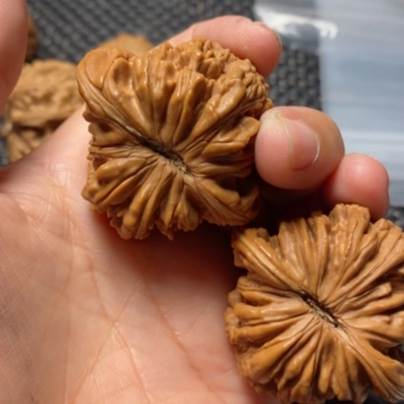 【闪购商品】文玩核桃吊坠用****9四座楼