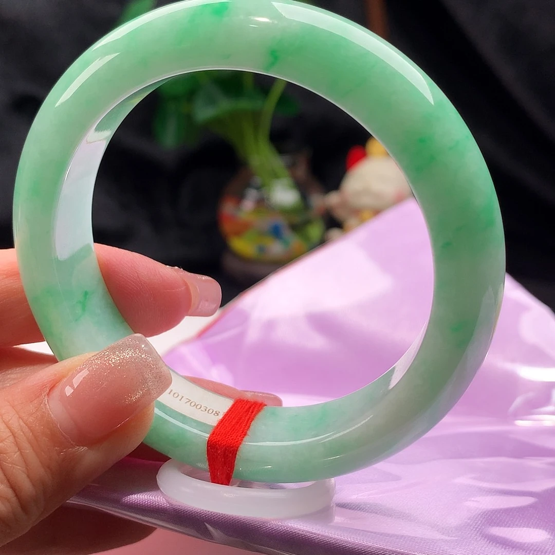 翡翠手镯未镶嵌圈口56.8