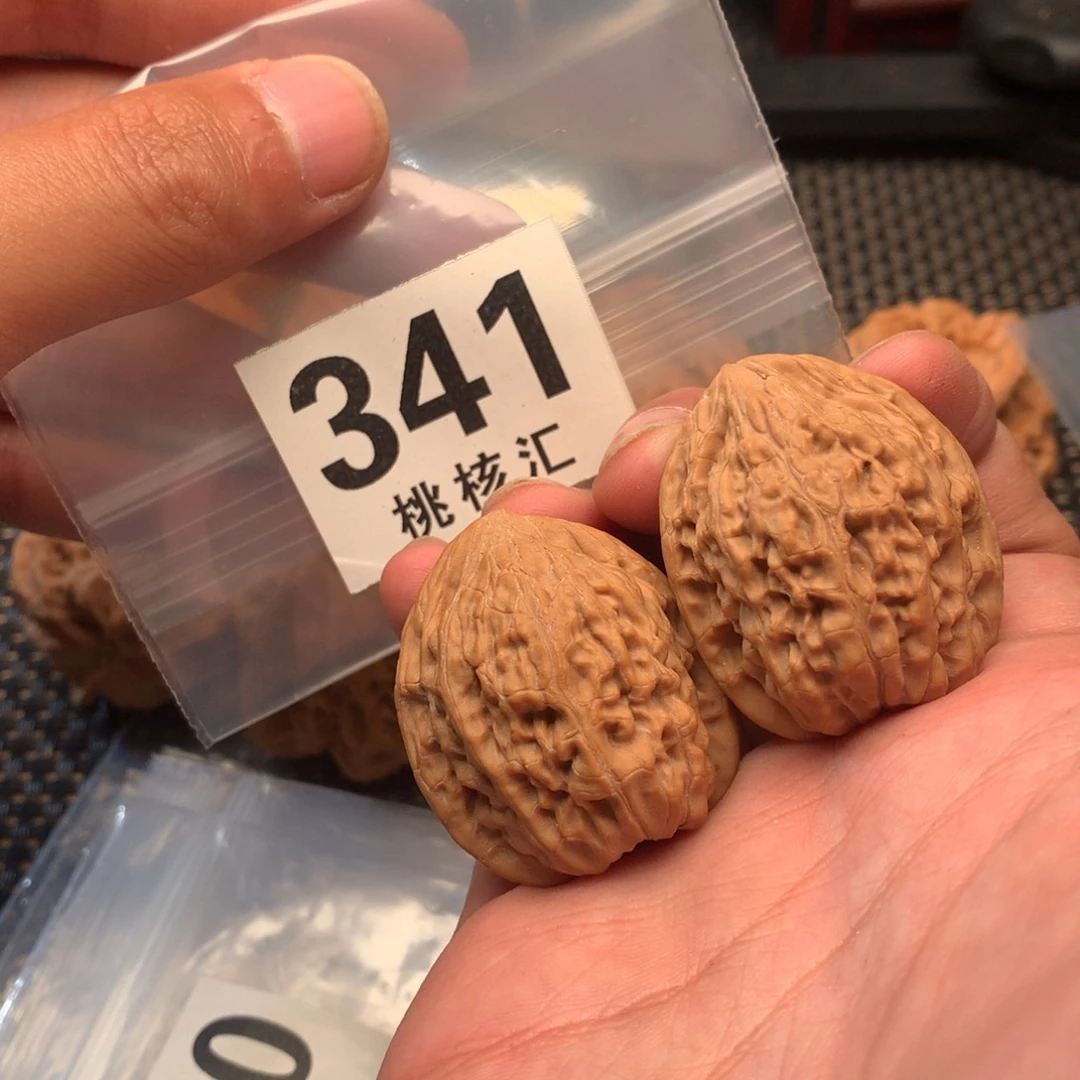 文玩核桃把件野生31