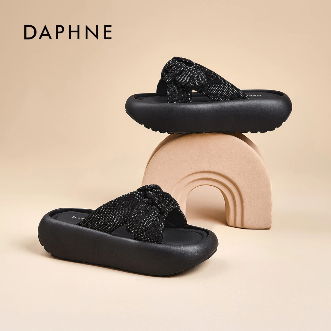 达芙妮5.5CM厚底外穿一字拖女2025夏季新款百搭软底舒适轻便女鞋