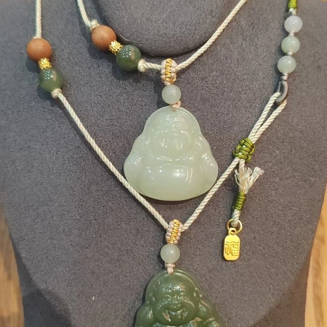 和田玉佛公，约30mm（多样性随机发一个）