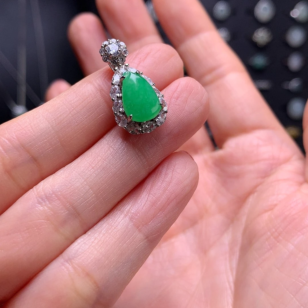 颈饰银S925镶嵌翡翠111111111