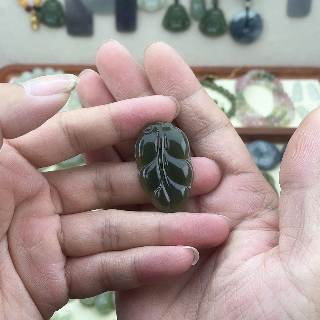 和田玉未镶嵌吊坠(不含链)