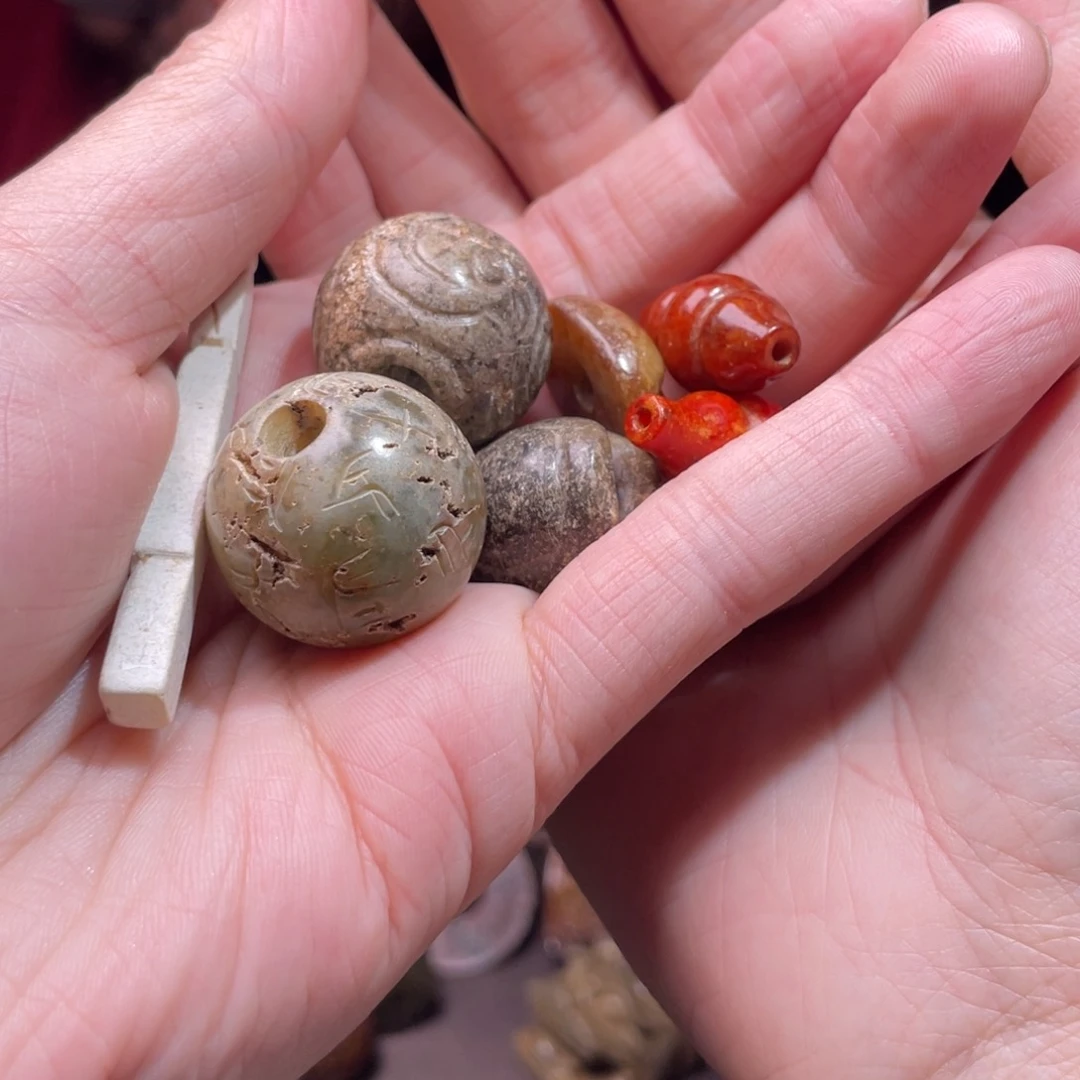 和田玉无未镶嵌近***人