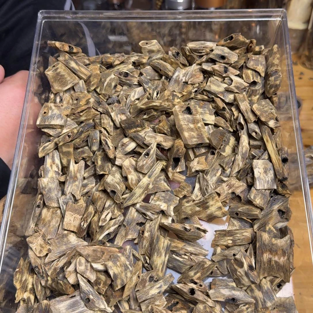 沉香沉香碎屑张勺子原木胚块料20克➕多样性发货