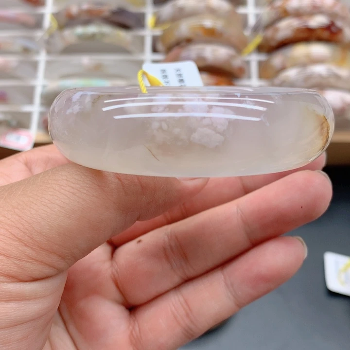 玛瑙/玉髓手镯未镶嵌58.6