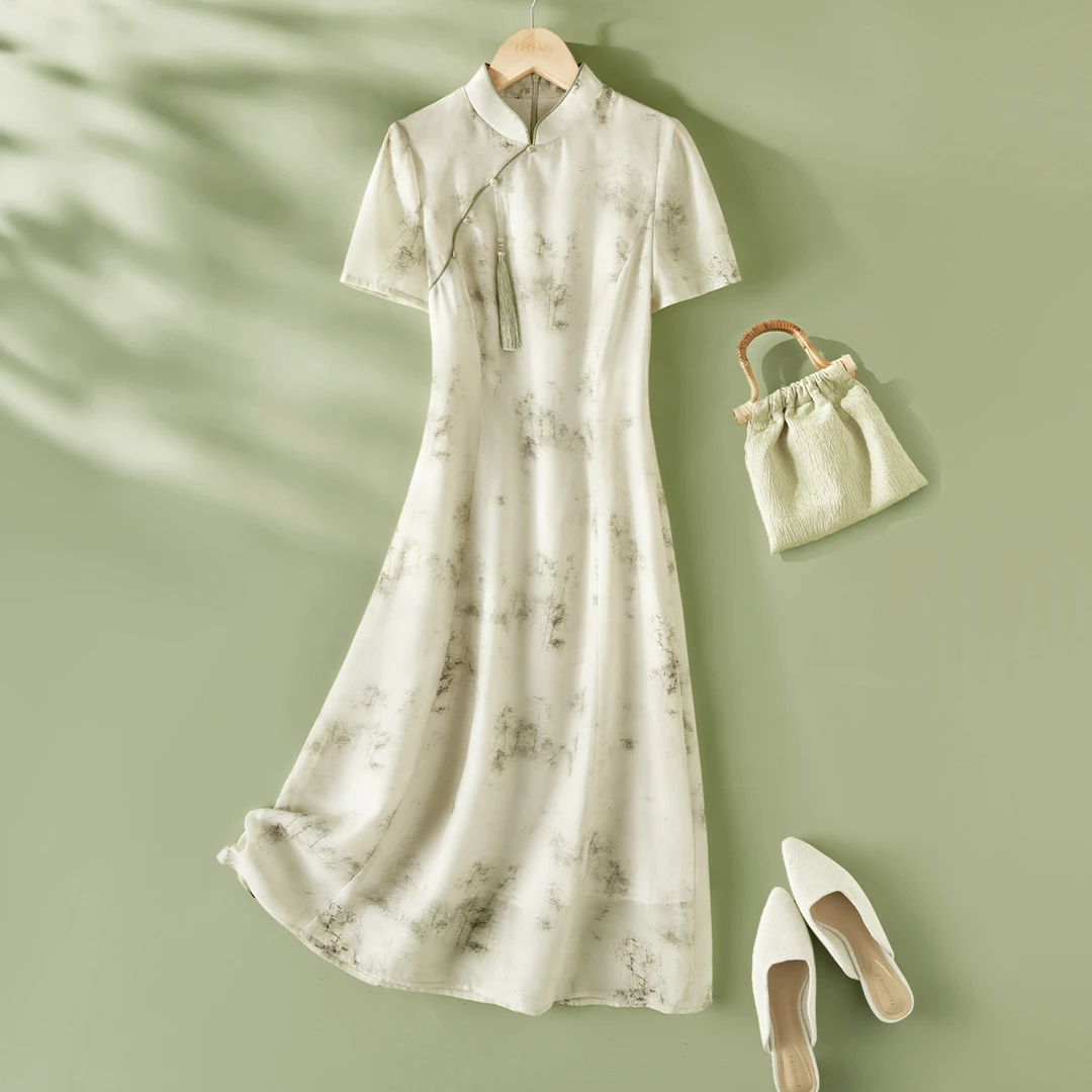 IHIMI2025夏新款女简约时尚新中式国风盘扣坠饰中长款连衣裙3242