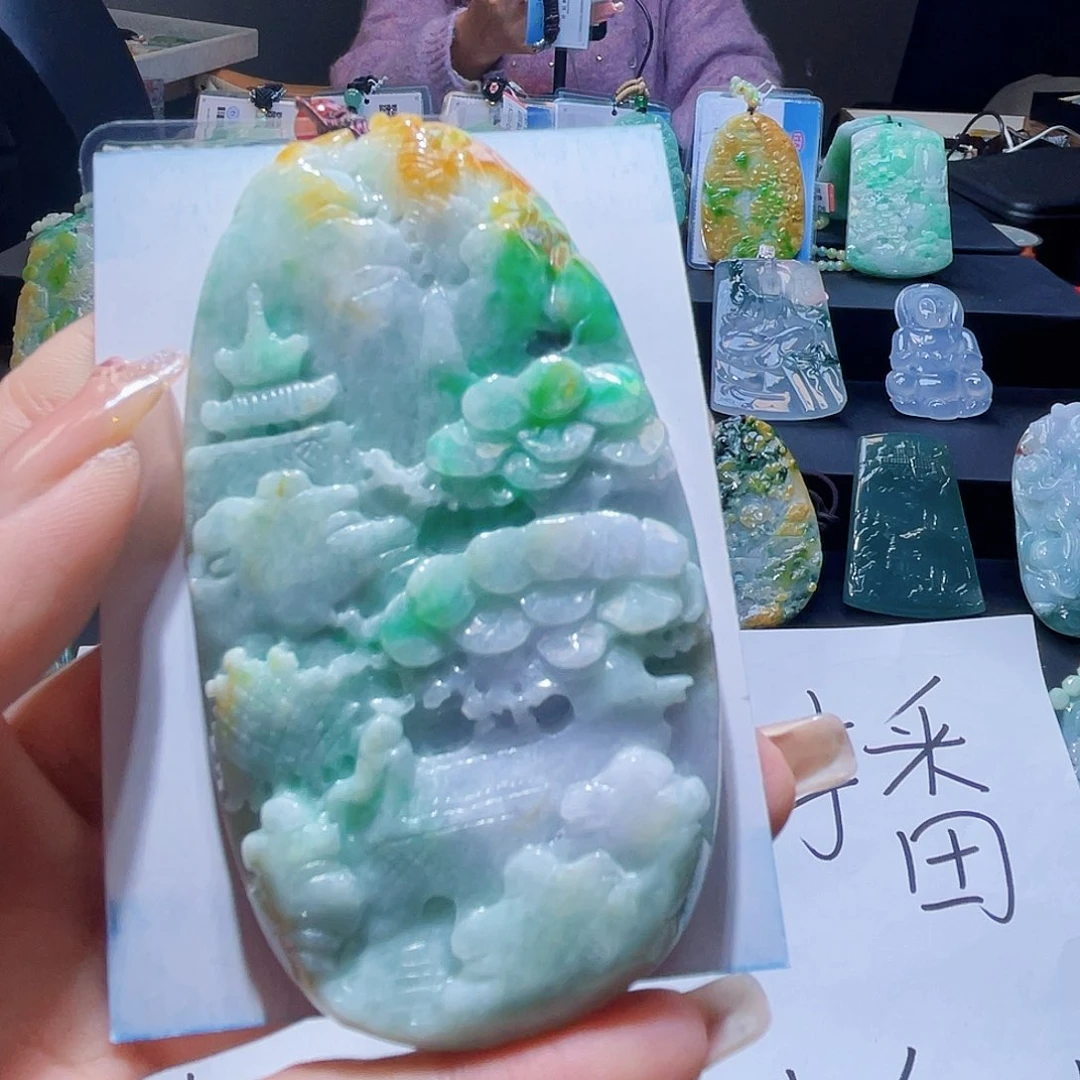 颈饰未镶嵌翡翠翡翠