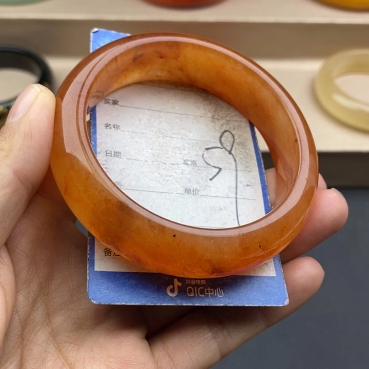 石英质玉未镶嵌手镯