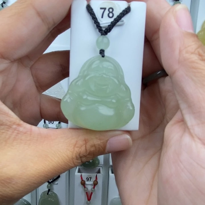 石英质玉未镶嵌颈饰