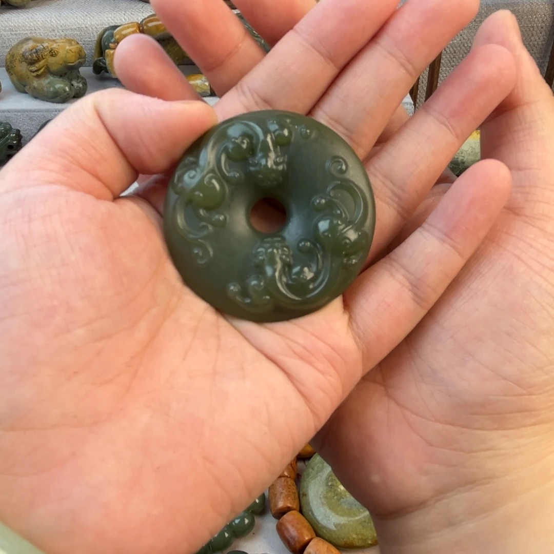 岫岩老玉（透闪石质玉）吊坠(不含链)未镶嵌冰****s