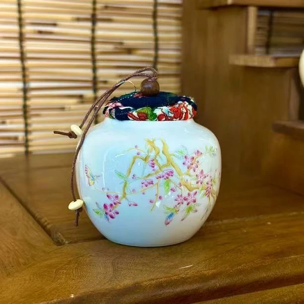 lx709羊脂玉瓷紫藤花茶叶罐