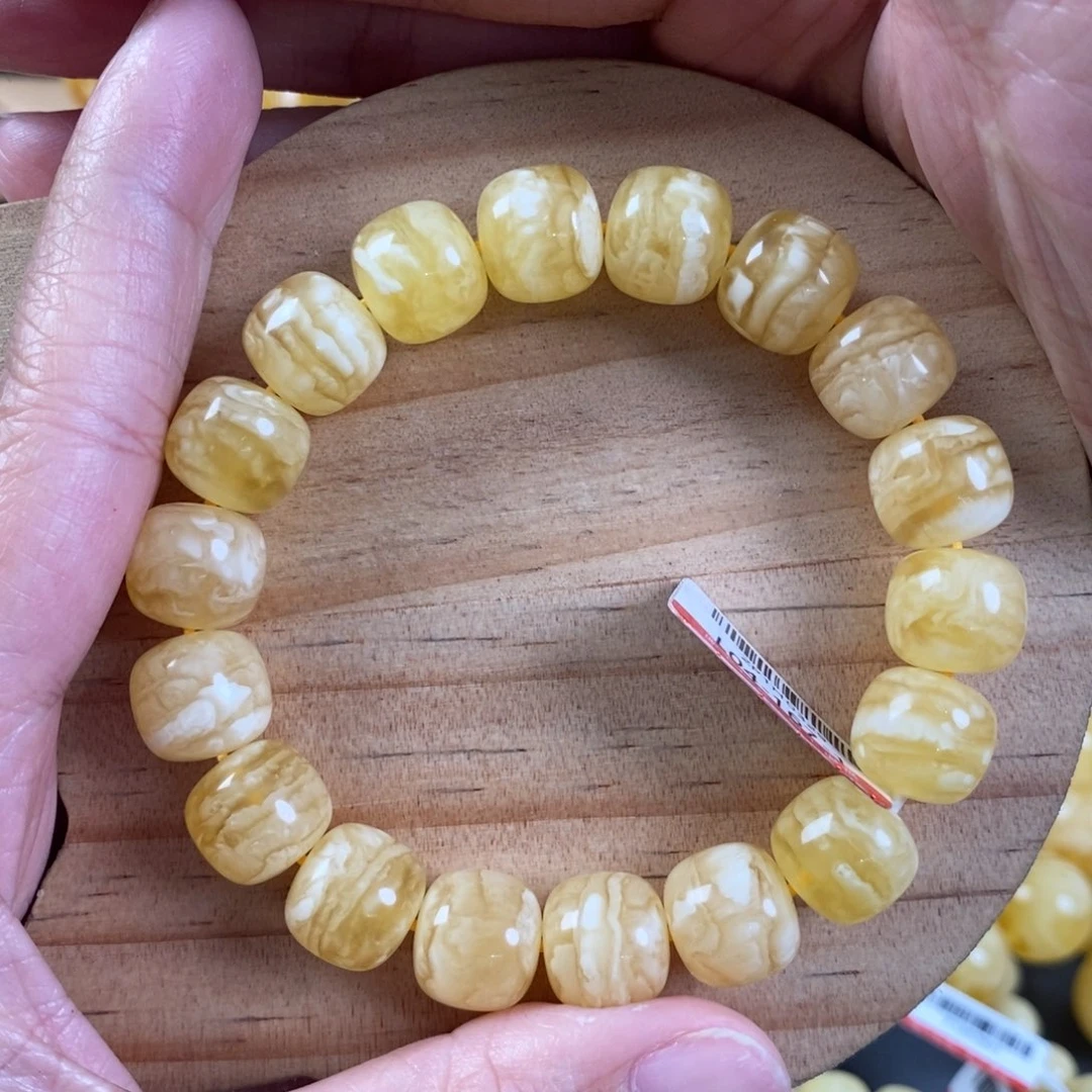 未镶嵌蜜蜡裸石B***l蜜蜡