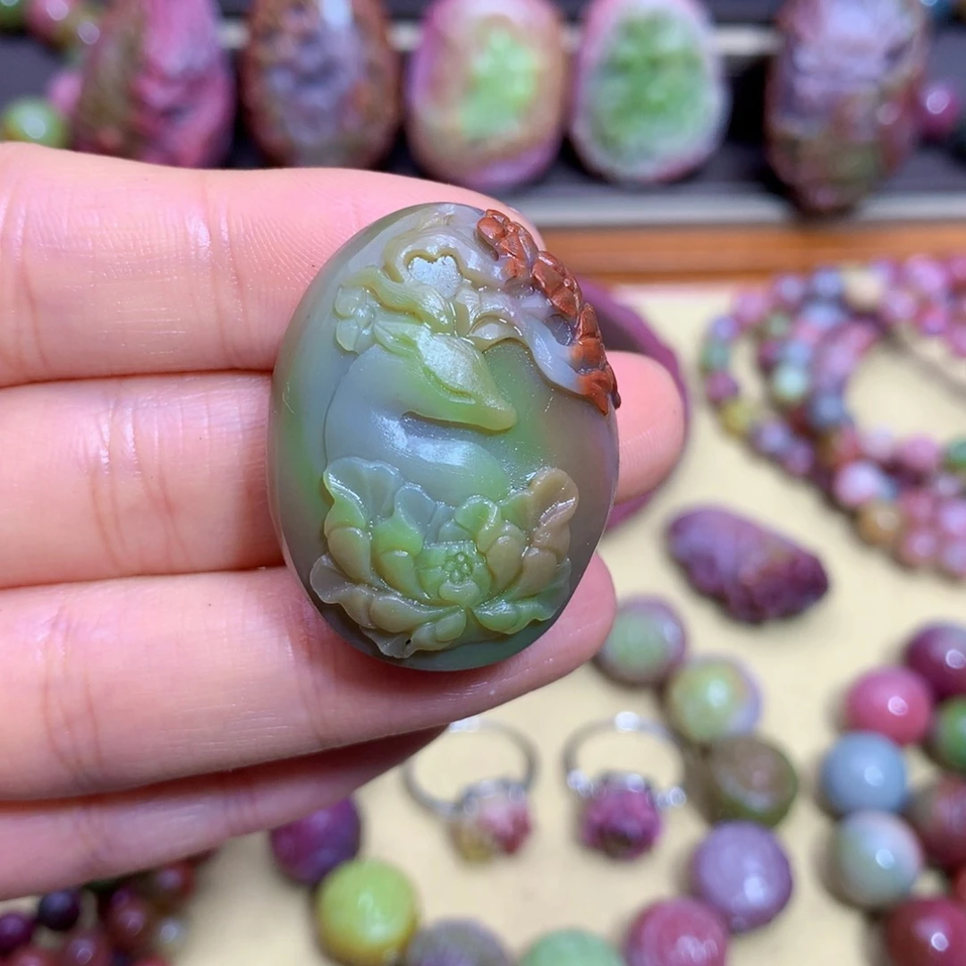 玛瑙挂件未镶嵌美*缘盐源定制