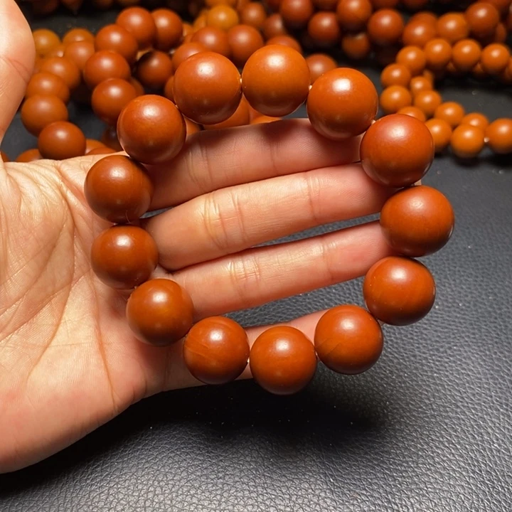 手串橄榄核1.75尺寸树王鸡血红光珠全品