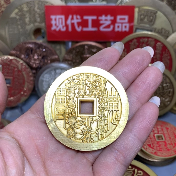 铜@****）现代工艺品花钱61
