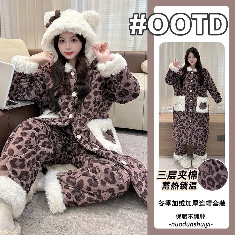 珊瑚绒睡袍女2025年新款秋冬款海岛绒三层夹棉加绒加厚家居服套装