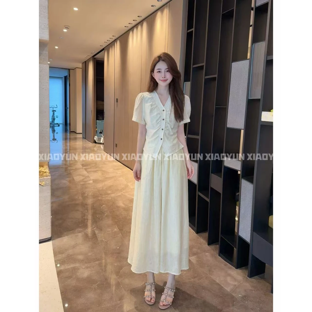 花苞袖排扣套装 小允姐姐2025新款时尚气质高级花苞袖排扣套装