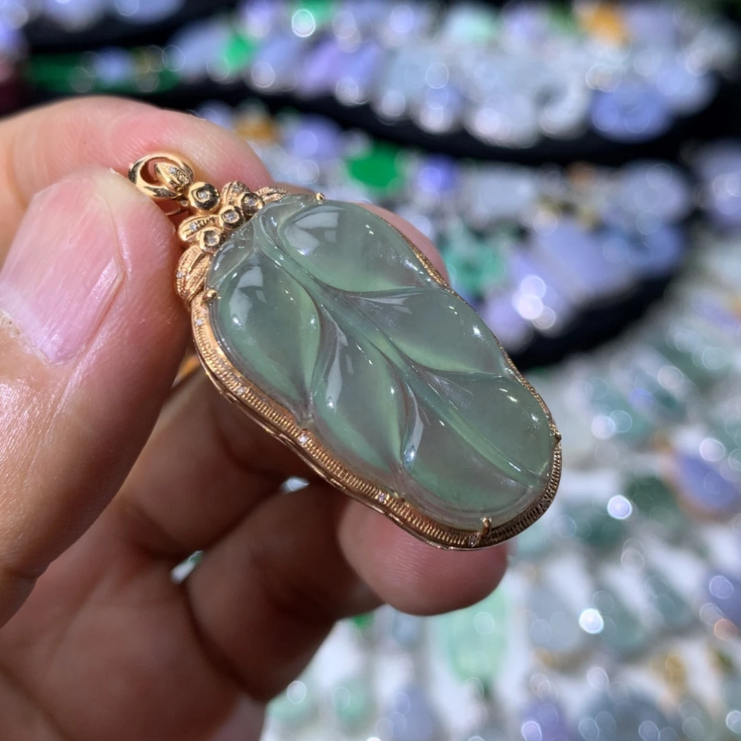 翡翠18K金镶嵌吊坠(不含链)