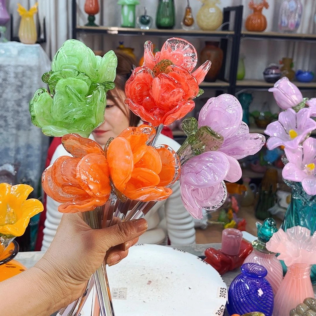 4朵梅花福利家悦琉璃工艺品